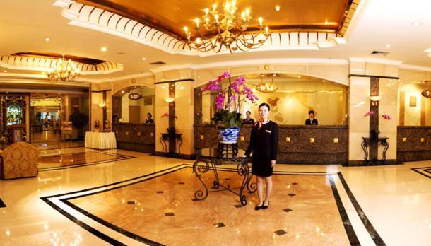 Green Land Hotel Kunming Buitenkant foto
